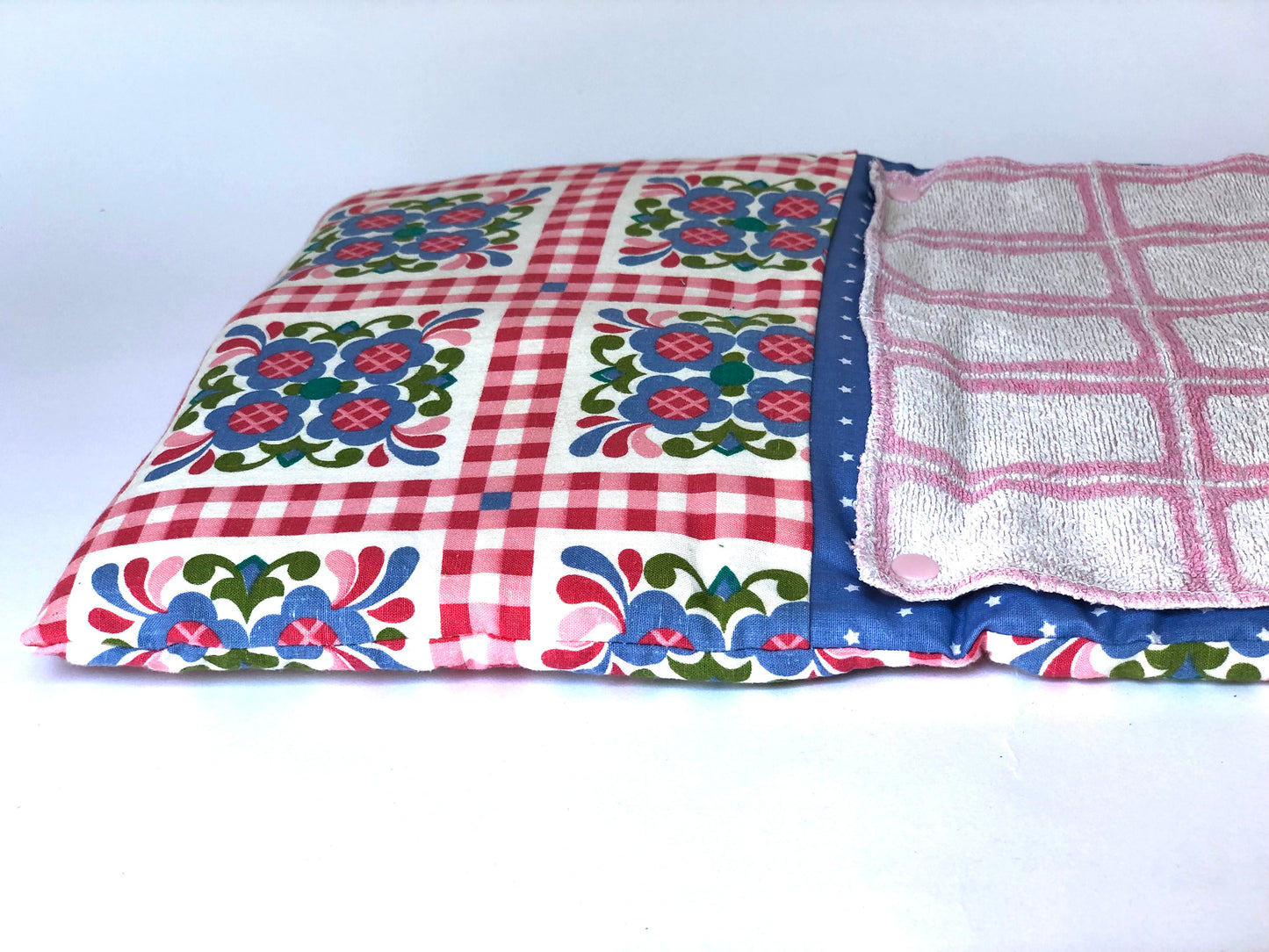 Wickelunterlage mit Taschen für unterwegs oder zu Hause, waschbar, Trachtenmuster,