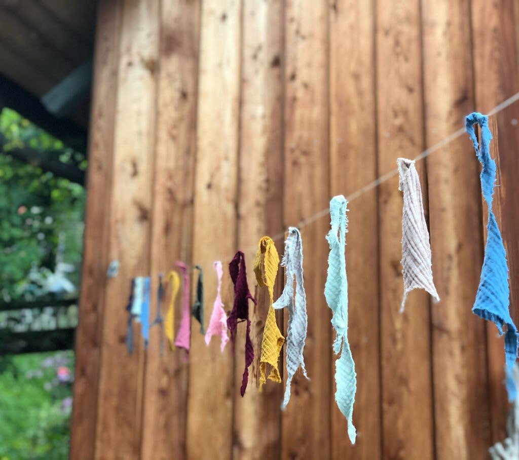 Girlande für Gartenparty aus Musselin