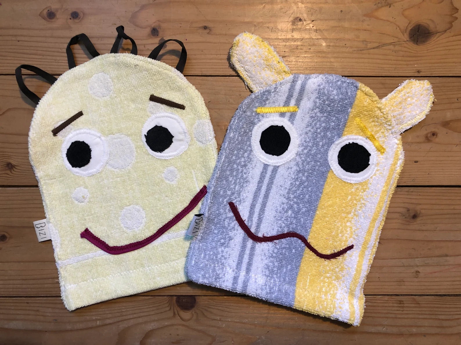 family handschuhe lustige Monster Wasch-Handschuhe, Handpuppe, Upcycling – bizi-family