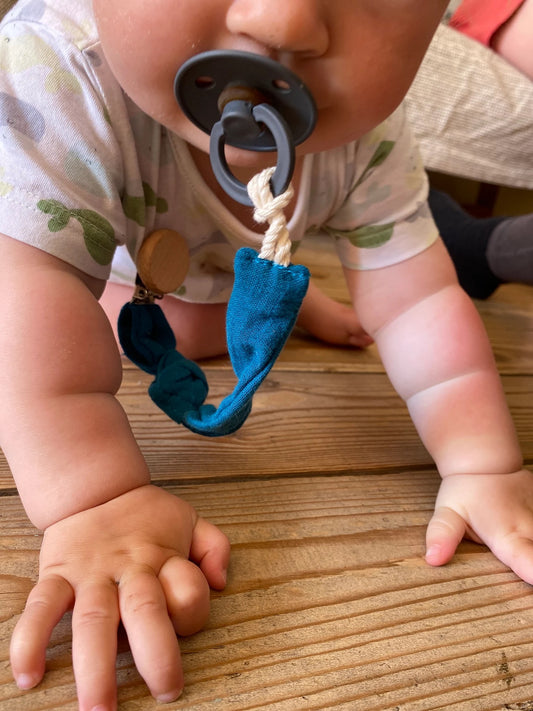 Schnullerkette aus Bio Musselin, Geschenk Baby Geburt, 25 Farben